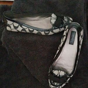 Coach flats
